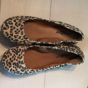 Lucky Brand Women’s flats 7.5 Leopard print